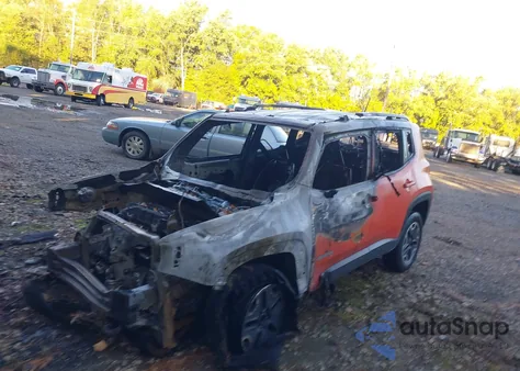 2016 Jeep Renegade Trailhawk из США, поврежденный, VIN ZACCJBCTXGPD17459